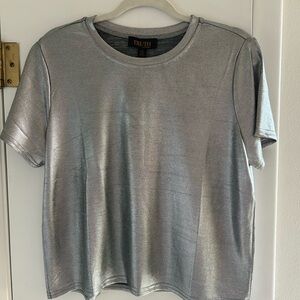 Truth Shimmering Silver Tee